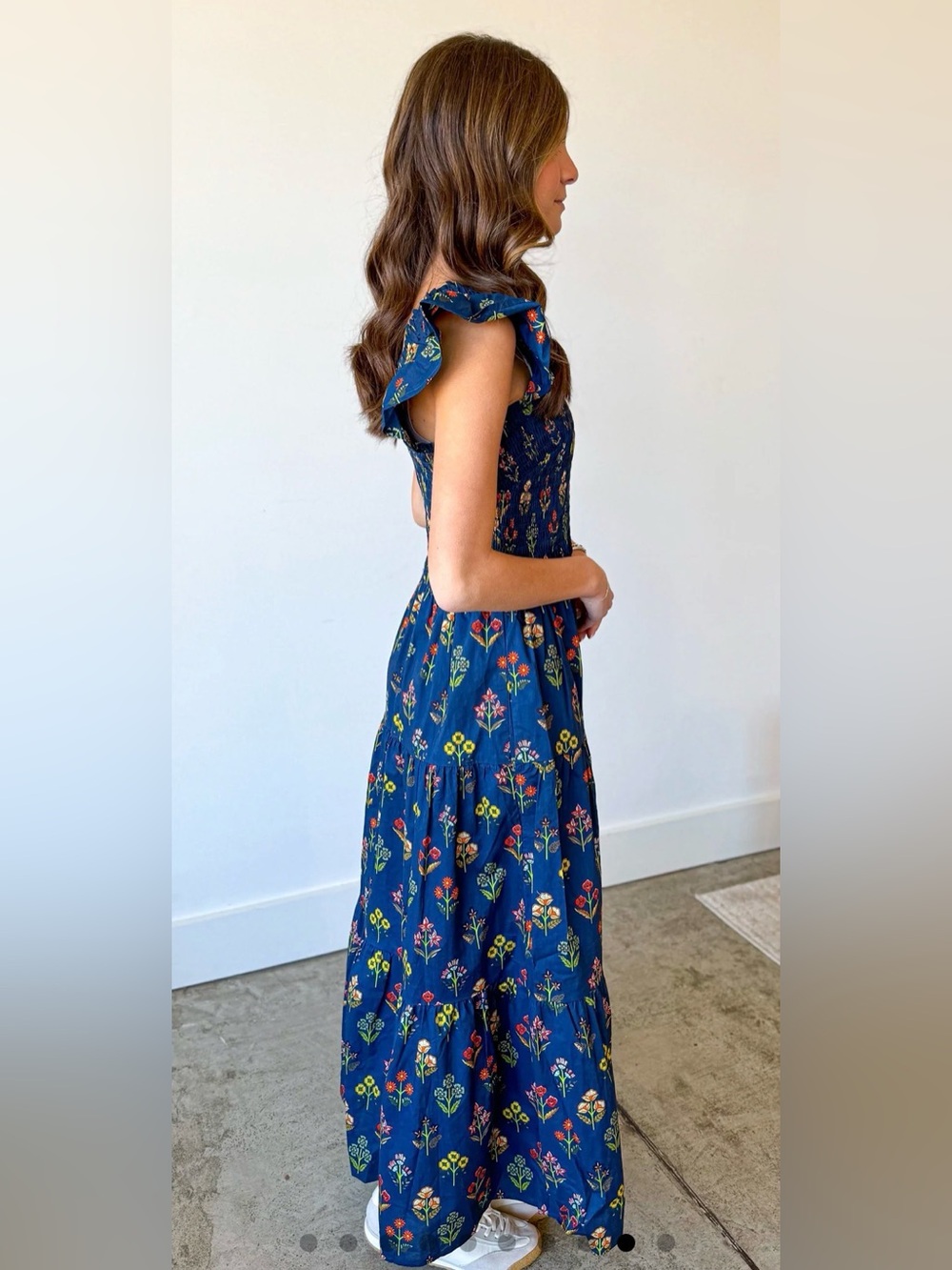 entro Navy Floral Smocked Midi Dress - Picture 4 of 10